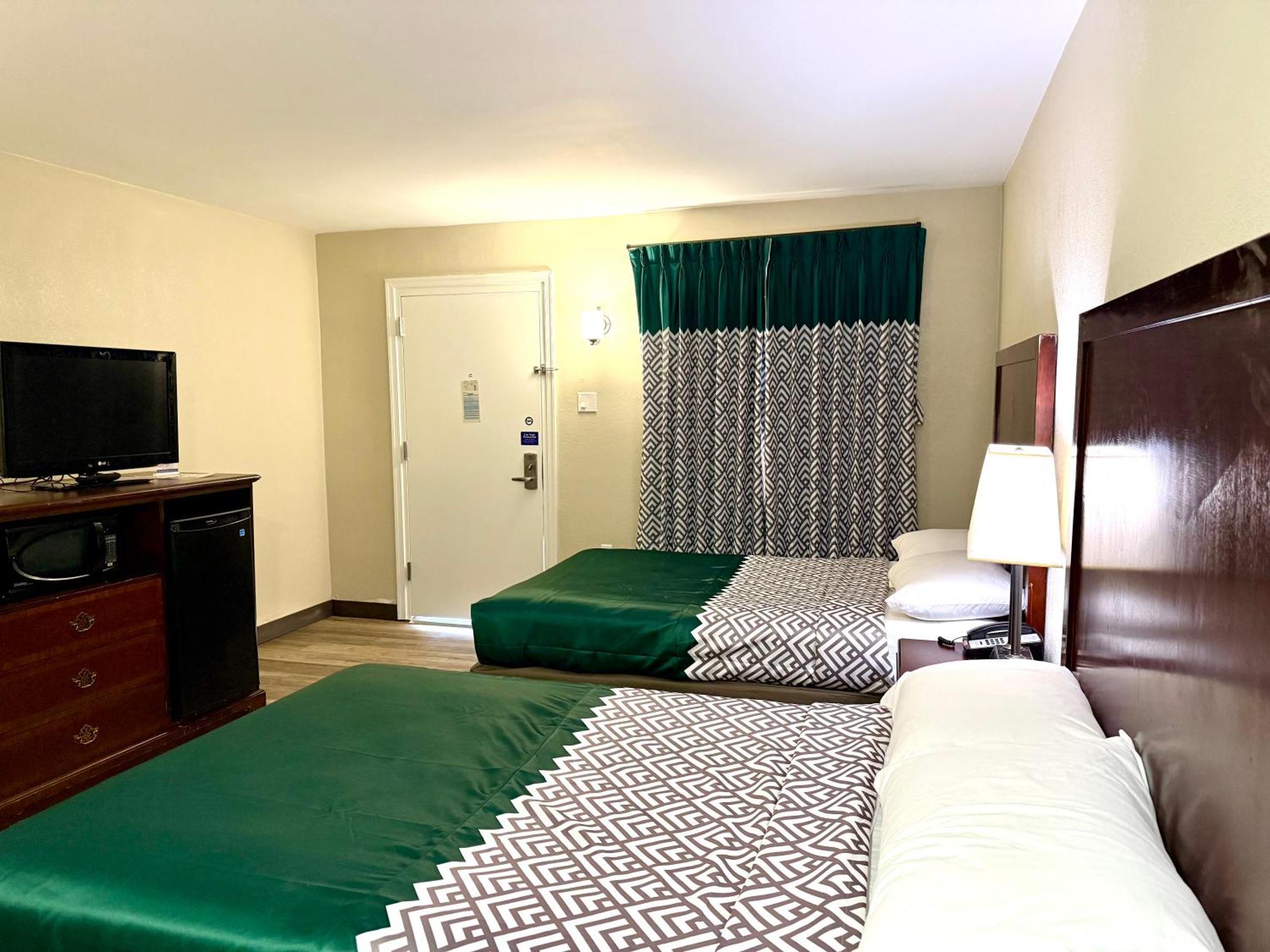 Governor House Inn Arlington/Falls Church Bagian luar foto