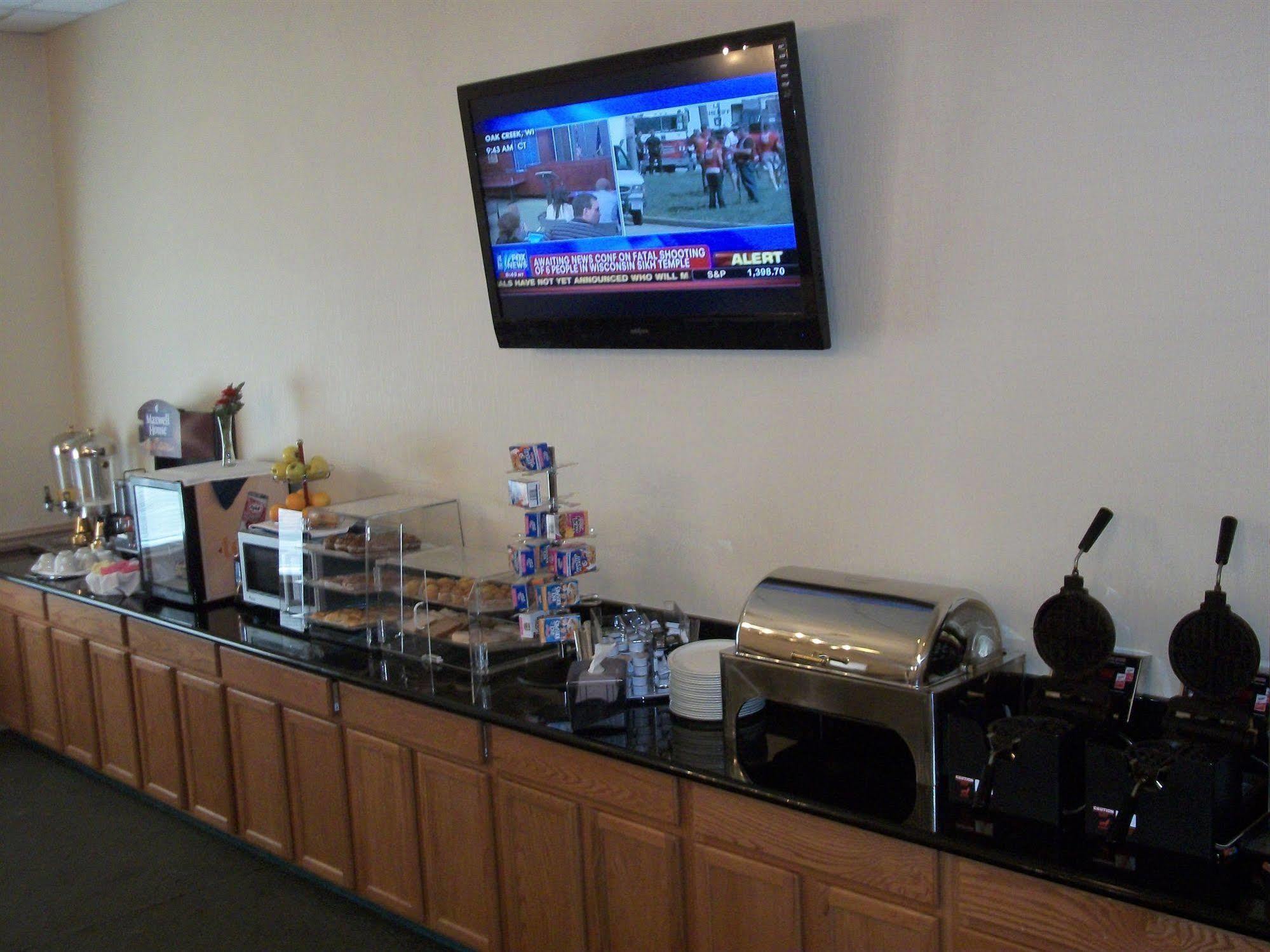 Governor House Inn Arlington/Falls Church Bagian luar foto