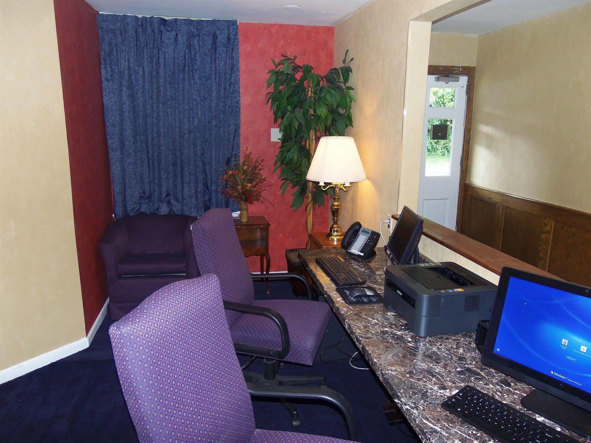 Governor House Inn Arlington/Falls Church Bagian luar foto